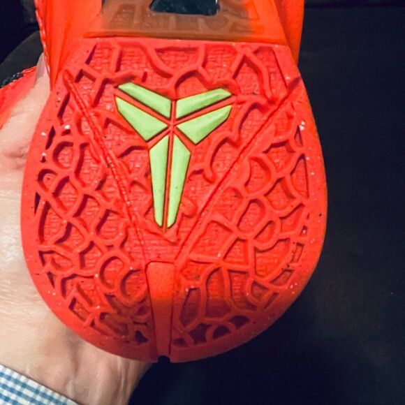 Nike Kobe 6 Reverse Grinch - 5 Youth FV9676-600 6.5-7.0 Womens size - Picture 15 of 16